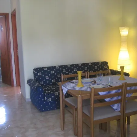 Almare 公寓 卡托阿尔米利